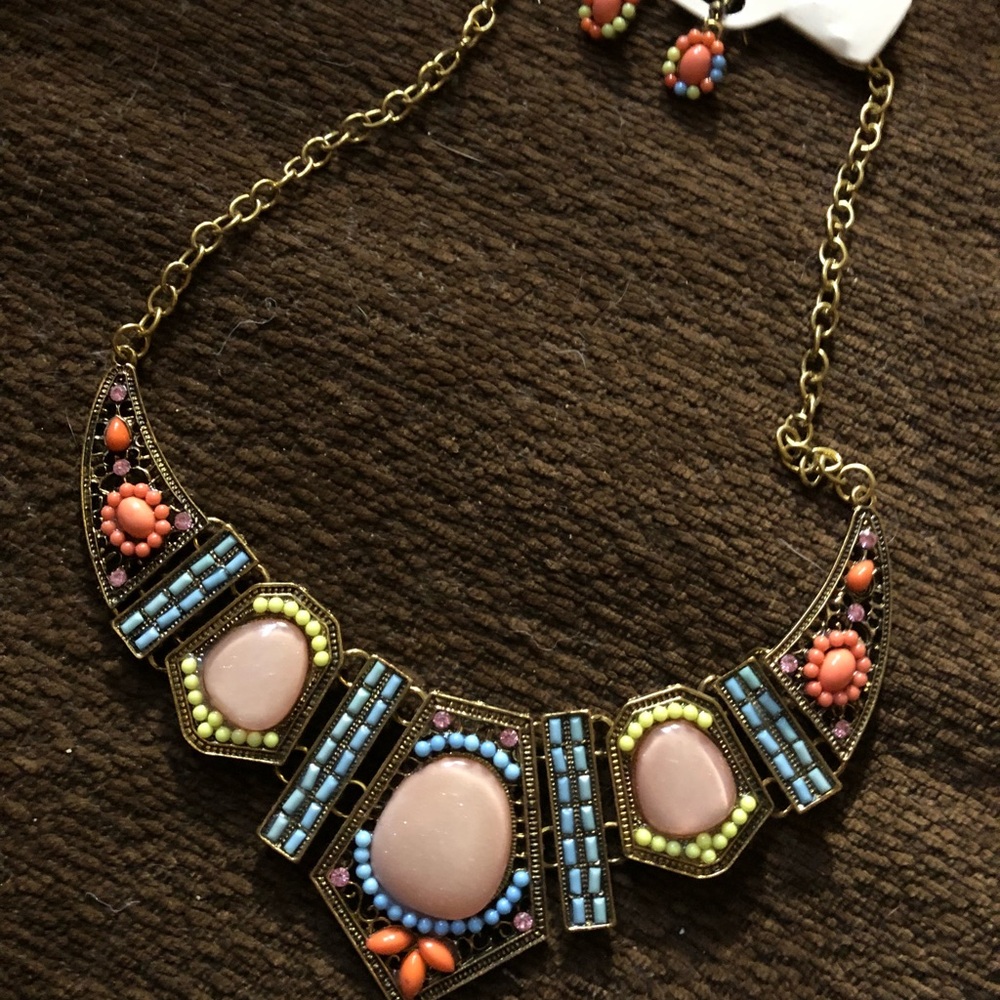 Boho Style Necklace with Earrings